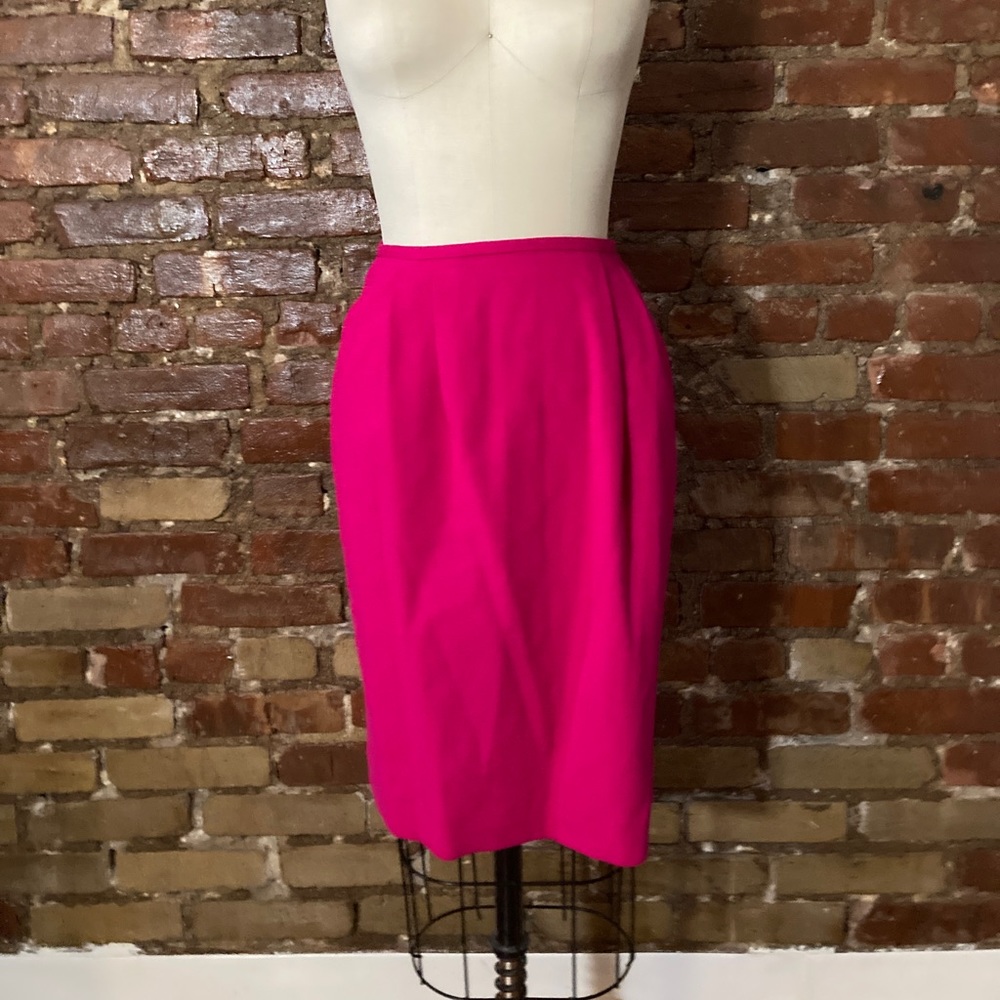 Jones New York Hot Pink Wool pencil skirt